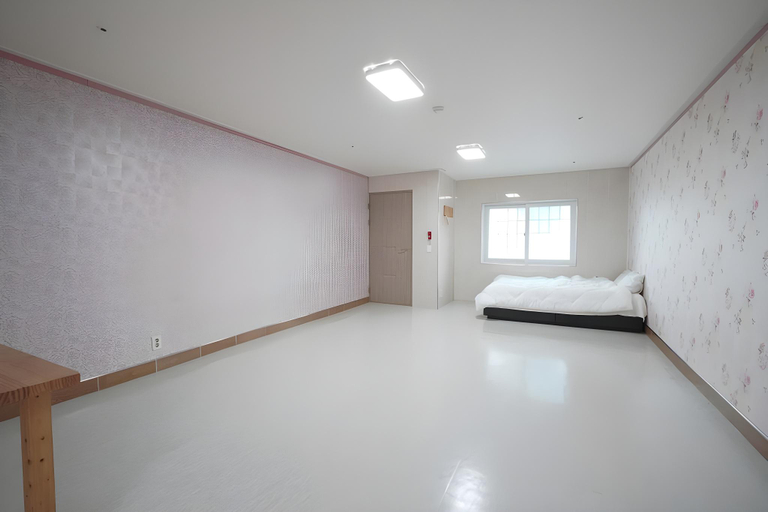 Others 3, Seongbochon Youth Hostel, Mungyeong