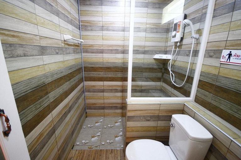 Bathroom, Na Kabin Resort, Kabin Buri