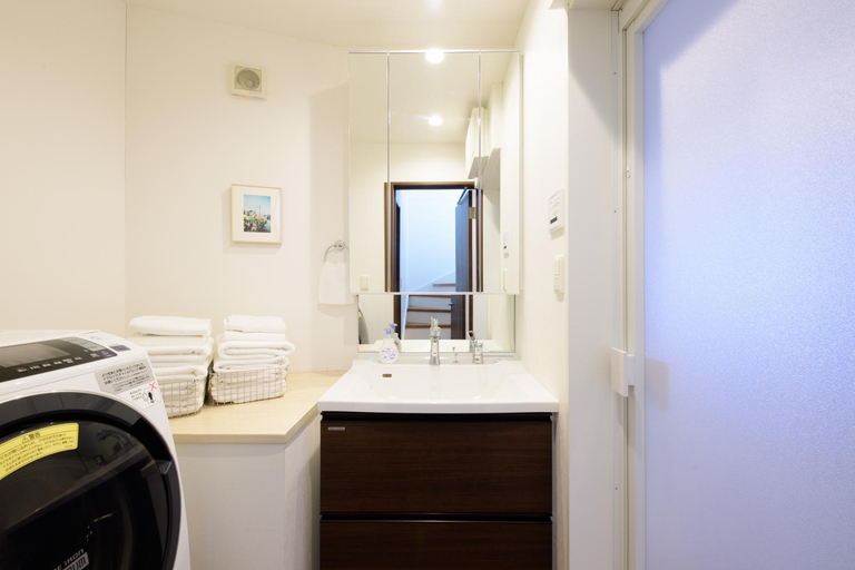Bathroom 3, Sangen-jaya House-O, Setagaya