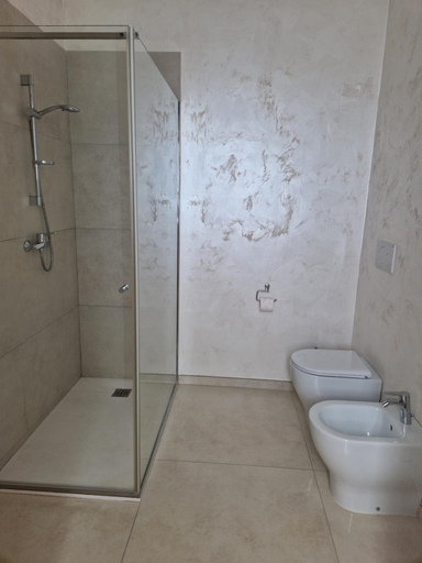 Bathroom 4, Villa Lecce, Lecce