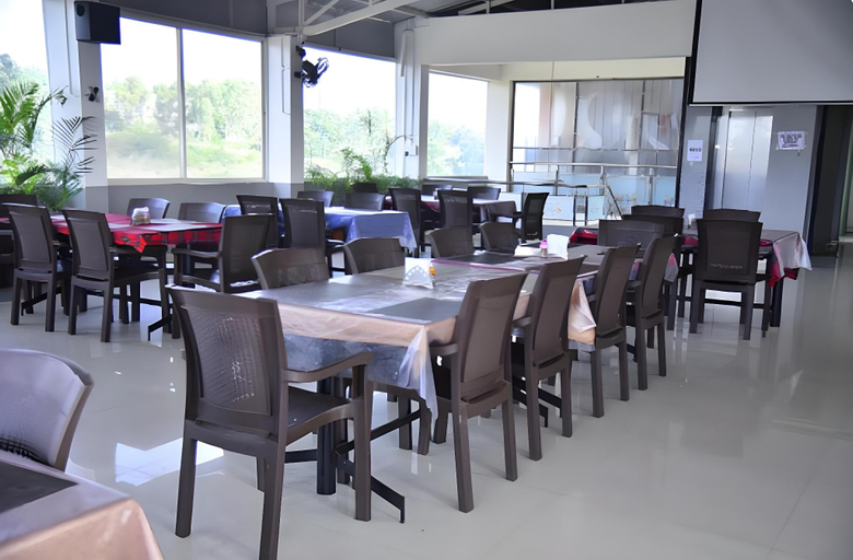 Food & Drinks 2, Joldal Residency, Chikmagalur
