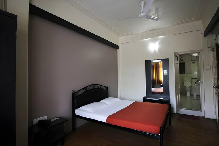 Bedroom 5, Hotel Swaroop, Pune