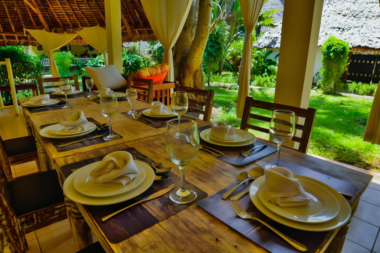 Food & Drinks, Upani in Diani, Msambweni