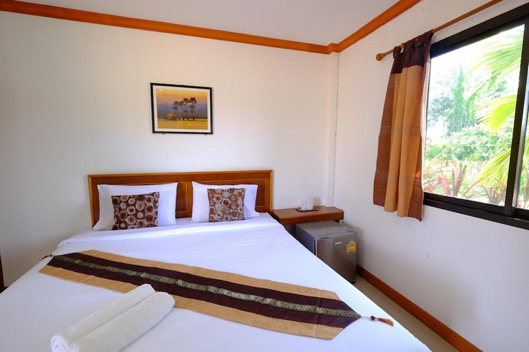 Bedroom 2, Paktraporn Resort, That Phanom