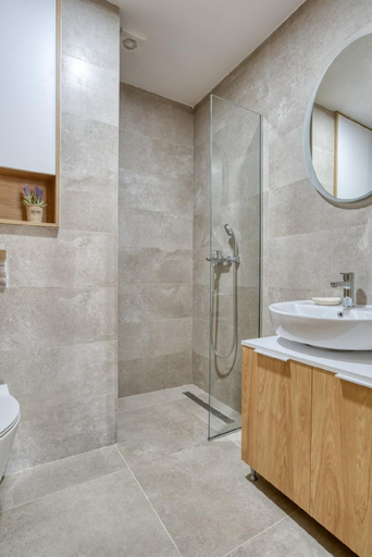 Bathroom 5, Becici Studio Apartment