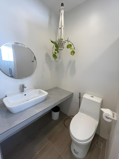 Bathroom 4, Red Knight Gardens Apartelle, Davao City