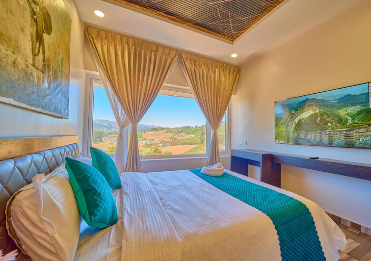Bedroom 3, Vihani's Western Clouds by VOYE HOMES, The Nilgiris
