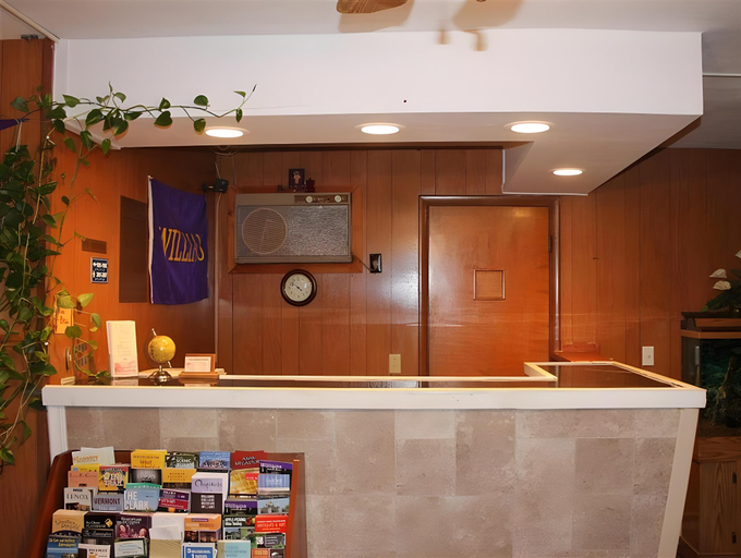 Others 5, Cozy Corner Motel, Berkshire