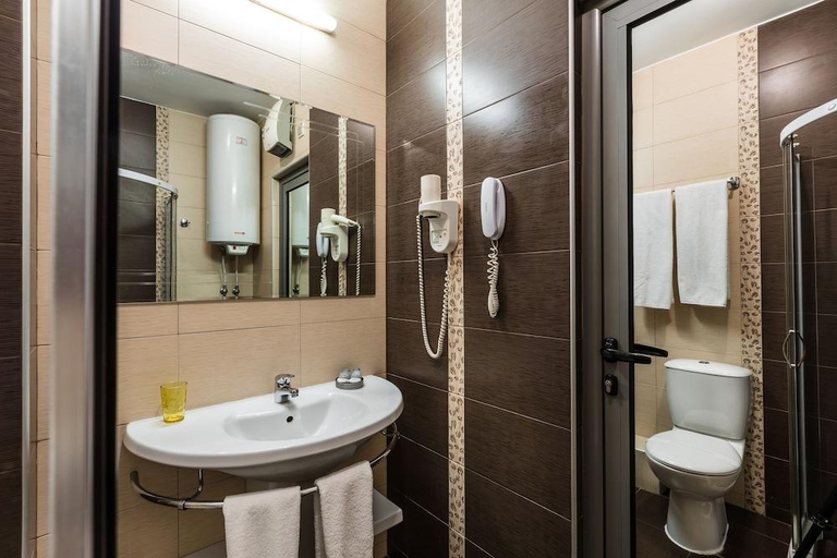 Bathroom 3, Plaza Hotel Plovdiv, Maritsa