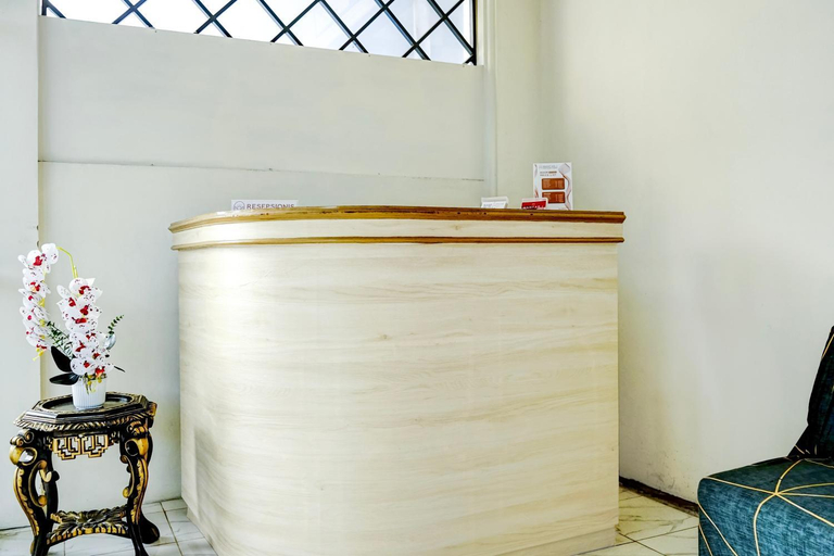 Public Area 2, Hotel O Mantari Guesthouse, Bukittinggi