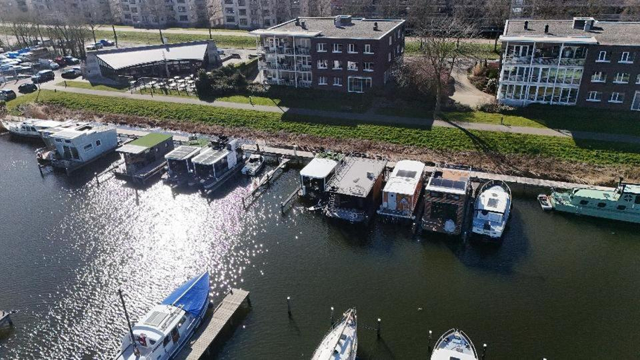 Others 2, Tiny lake houses near the beach and centre by Weltevreden Experience, Zeewolde