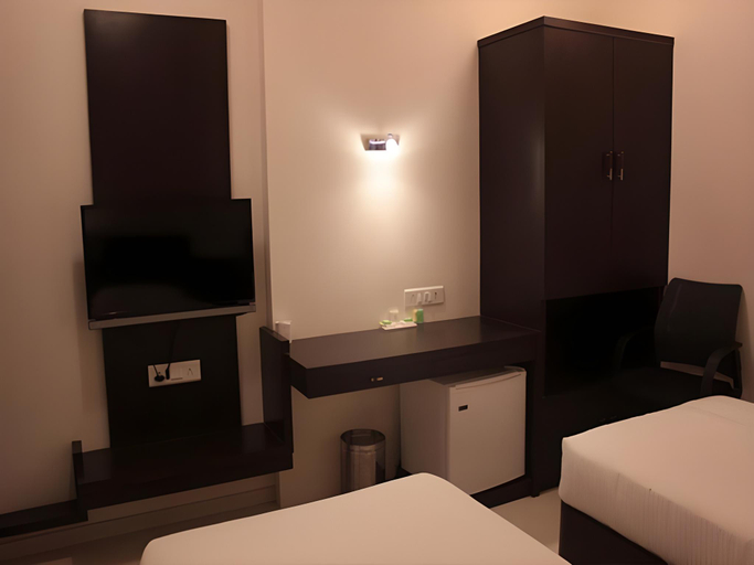 Others 4, Hotel Magnum Inn, Junagadh