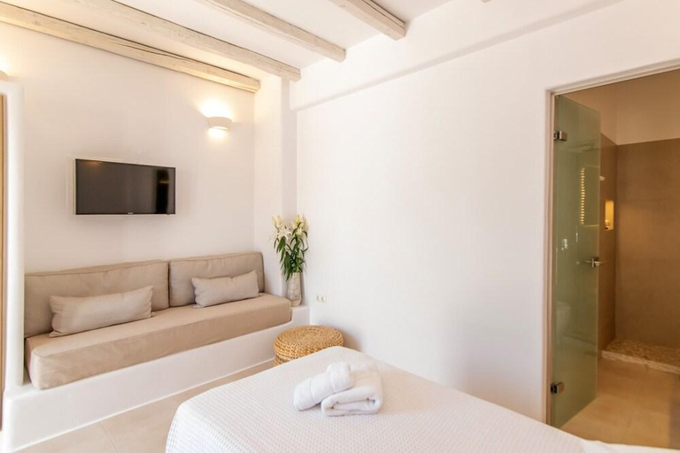 Bedroom 2, Vincenzo Family Hotel, South Aegean