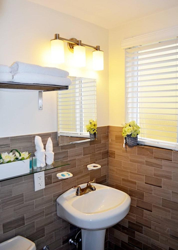 Bathroom 4, Ocean Drive Villas, Broward
