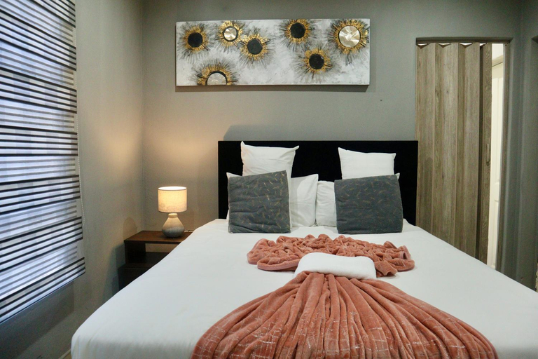Others 3, KwaZikode Guesthouse, Sedibeng
