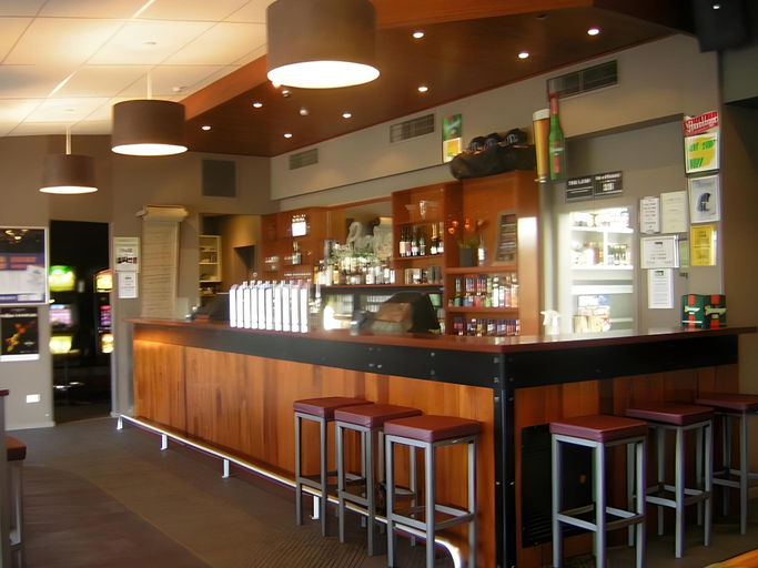 Food & Drinks 5, Rosebank Lodge Motor Hotel, Clutha