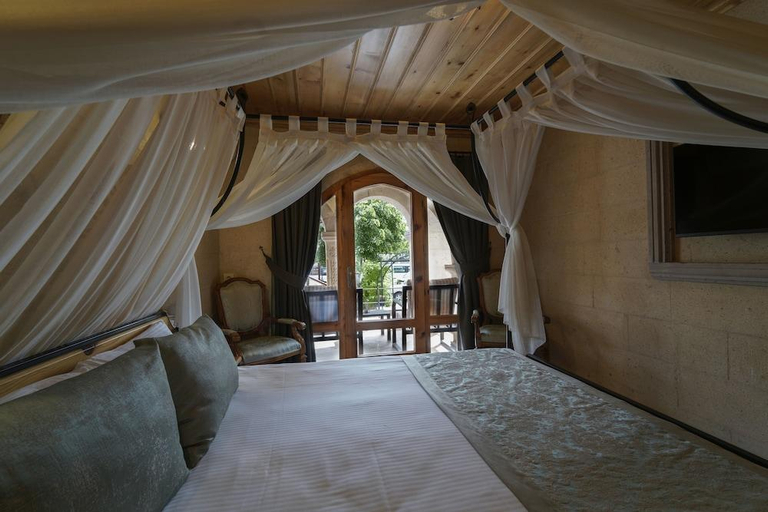Bedroom 4, Cratus Stone Palace , Nevşehir