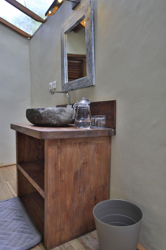 Bathroom 4, Villa Kayu, Lombok