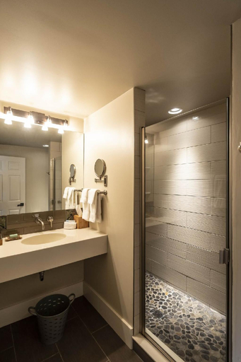 Bathroom 4, Hotel Broad Ripple, Marion