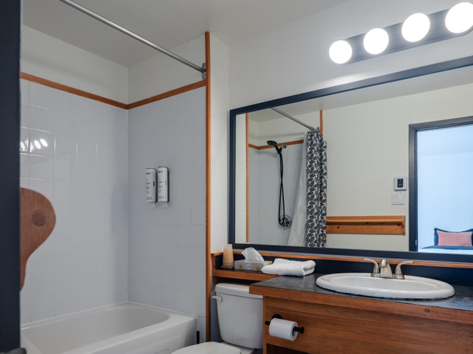 Bathroom 4, Le Relais des Hautes Gorges, Charlevoix-Est