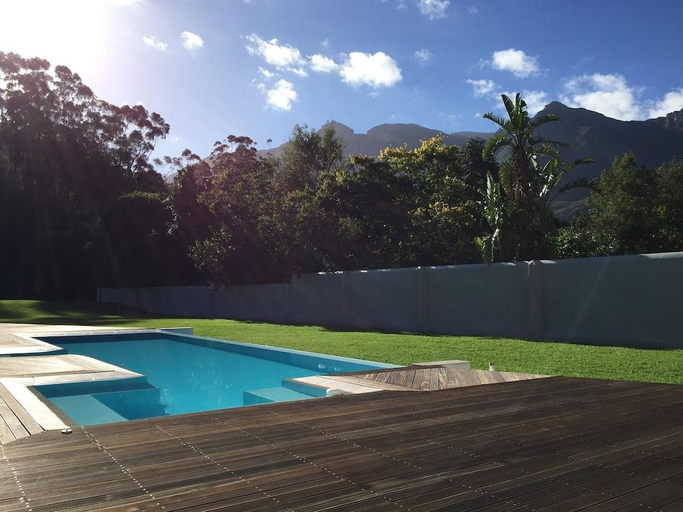 Sport & Beauty 5, A Riverbed Guesthouse, Overberg