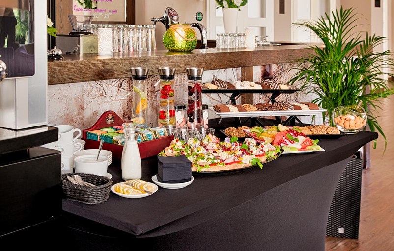 Food & Drinks 5, Falenty Biznes i Wypoczynek, Warsaw