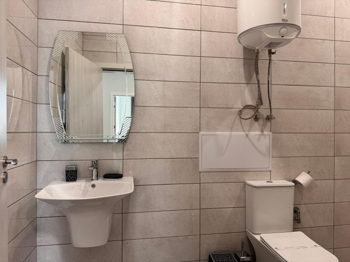 Others 4, ATEA complex with pool next to the beach, Kavarna