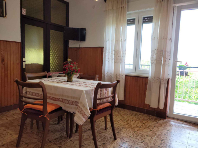 Others 5, Apartment in Plomin - Istrien 26733, Kršan