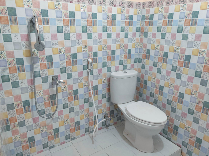 Bathroom 3, OYO Homes 91098 Desa Wisata Tanjung Syariah, Sleman