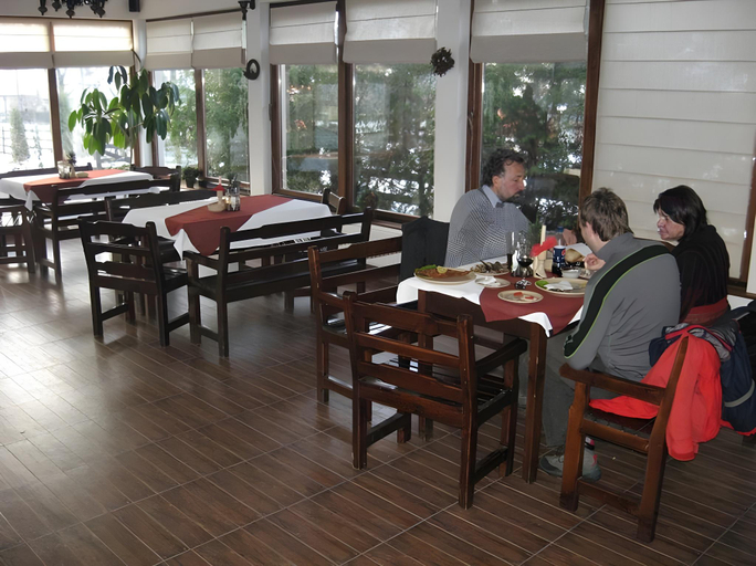 Food & Drinks 4, Pensiunea Restaurant Vandor, Eremitu