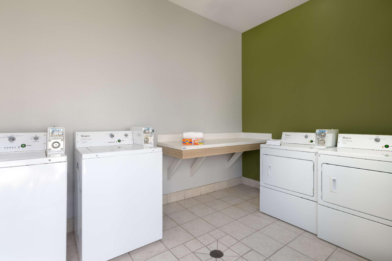 Bathroom 3, Spark by Hilton Santa Nella, Merced