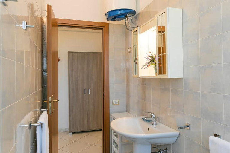 Bathroom 3, Agriturismo I Debbi, Livorno