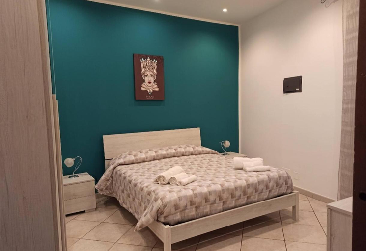 Bedroom 2, 'A CASETTA RA ZIA PAOLA, Palermo