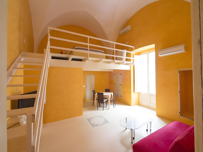 Bedroom 2, Relais Carlo V - Palazzo Storico, Lecce