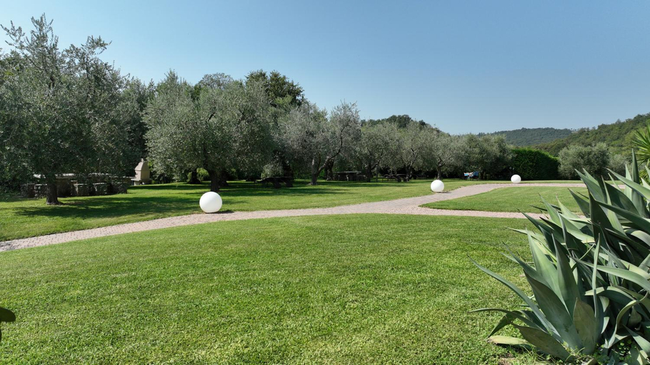 Others 4, Garda Hill Boutique Apartments with Panoramic Pools e Agriturismo, Brescia