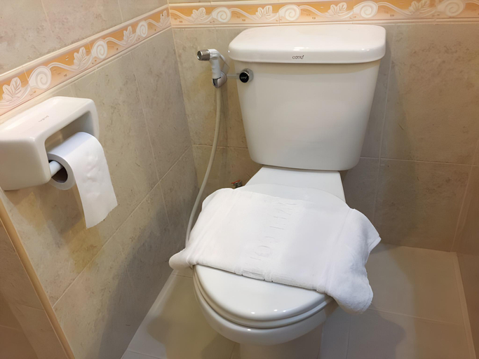 Bathroom 4, The Ascent Apartment, Muang Chon Buri