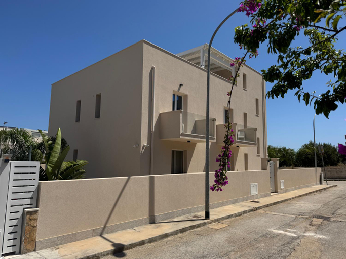 Others 5, Coral Sand bed and breakfast, Trapani