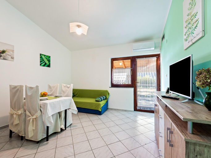 Others 4, Apartment in Jasenice near Maslenica Beach, Jasenice