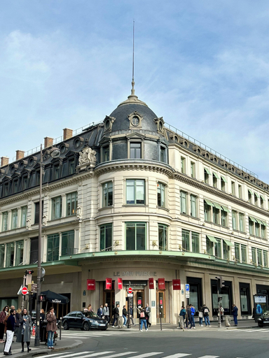 Shopping mall, 1614 Sevres, Paris