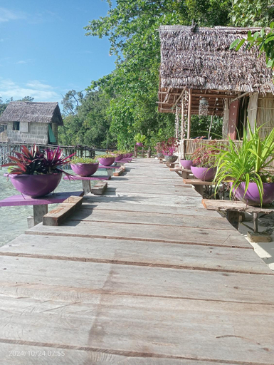 Others 3, Efenli Arnes homestay, Raja Ampat