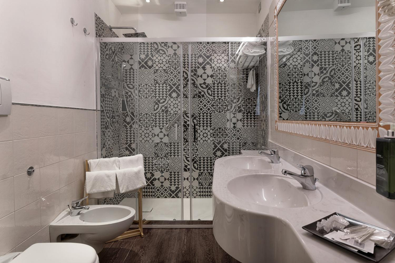 Bathroom 4, De La Pace- Sure Hotel Collection by Best Western, Florence
