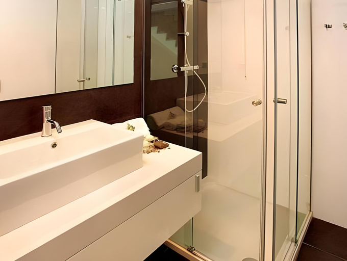 Bathroom 5, Belmar Spa & Beach Resort, Lagos