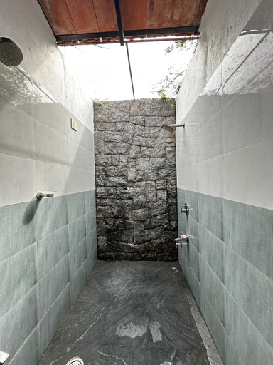 Bathroom 3, Rollinia by Kilukka farms, Dharmapuri
