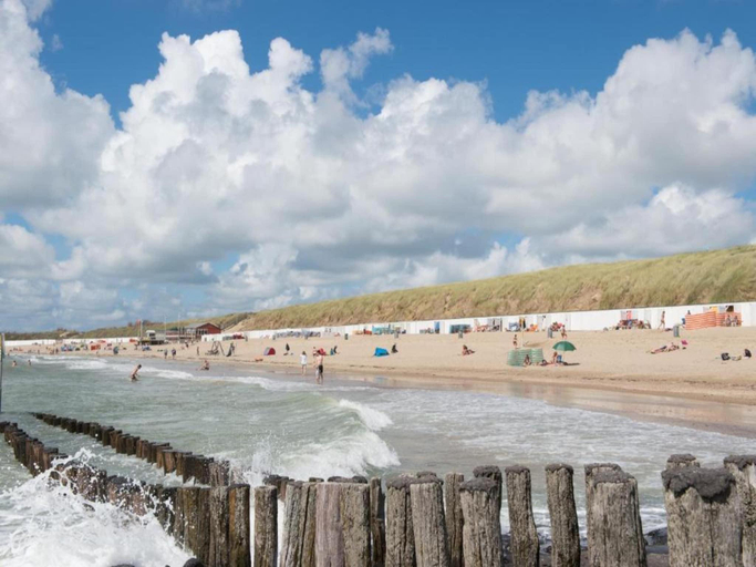 Others 5, Bright Apartment Near Beach, Veere