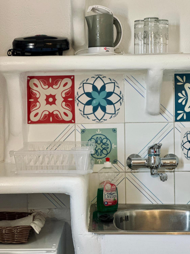 Others 3, Errika's Sweet Home, South Aegean