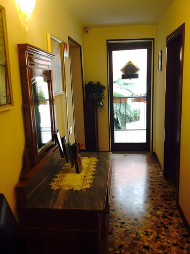 Others 5, Hotel Herion, Venezia