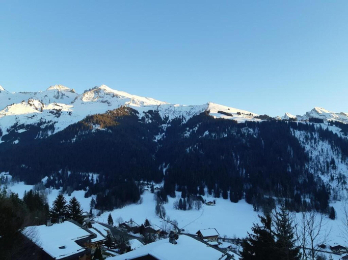 Others 2, Chalet in La Clusaz with Pool Spa, Haute-Savoie