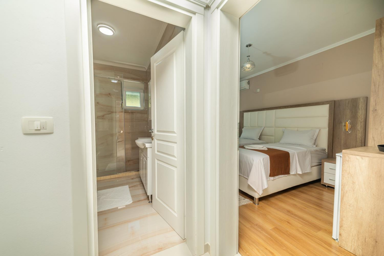 5, Lida Apartments