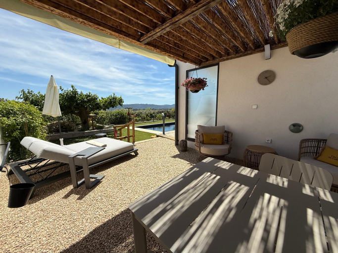 Others 5, Une nuit en Luberon et SPA, Vaucluse