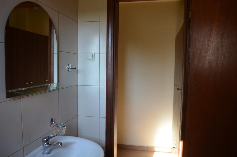 Bathroom 3, Xenonas Anopolis 2, Crete